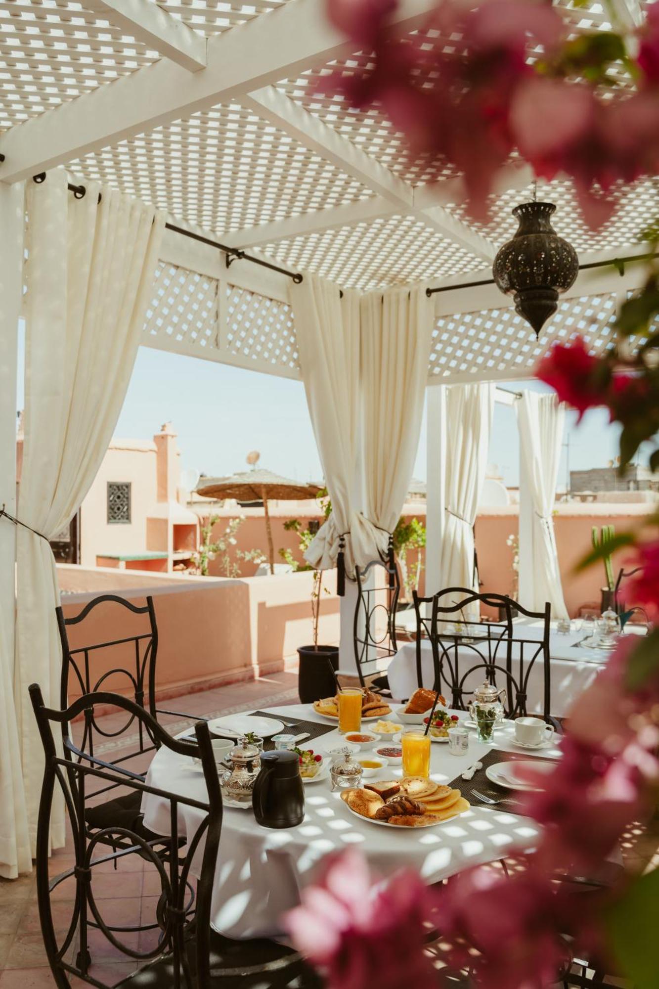 Dar Dialkoum Riad 4*